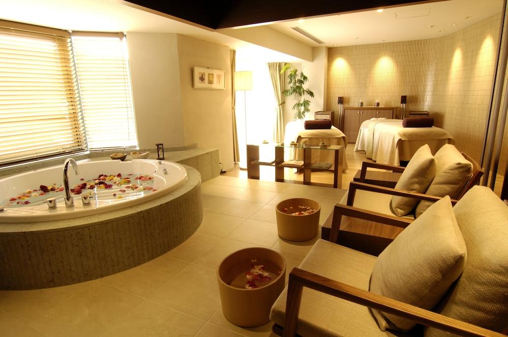 Royal Oak Hotel Spa & Gardens Otsu Exterior foto