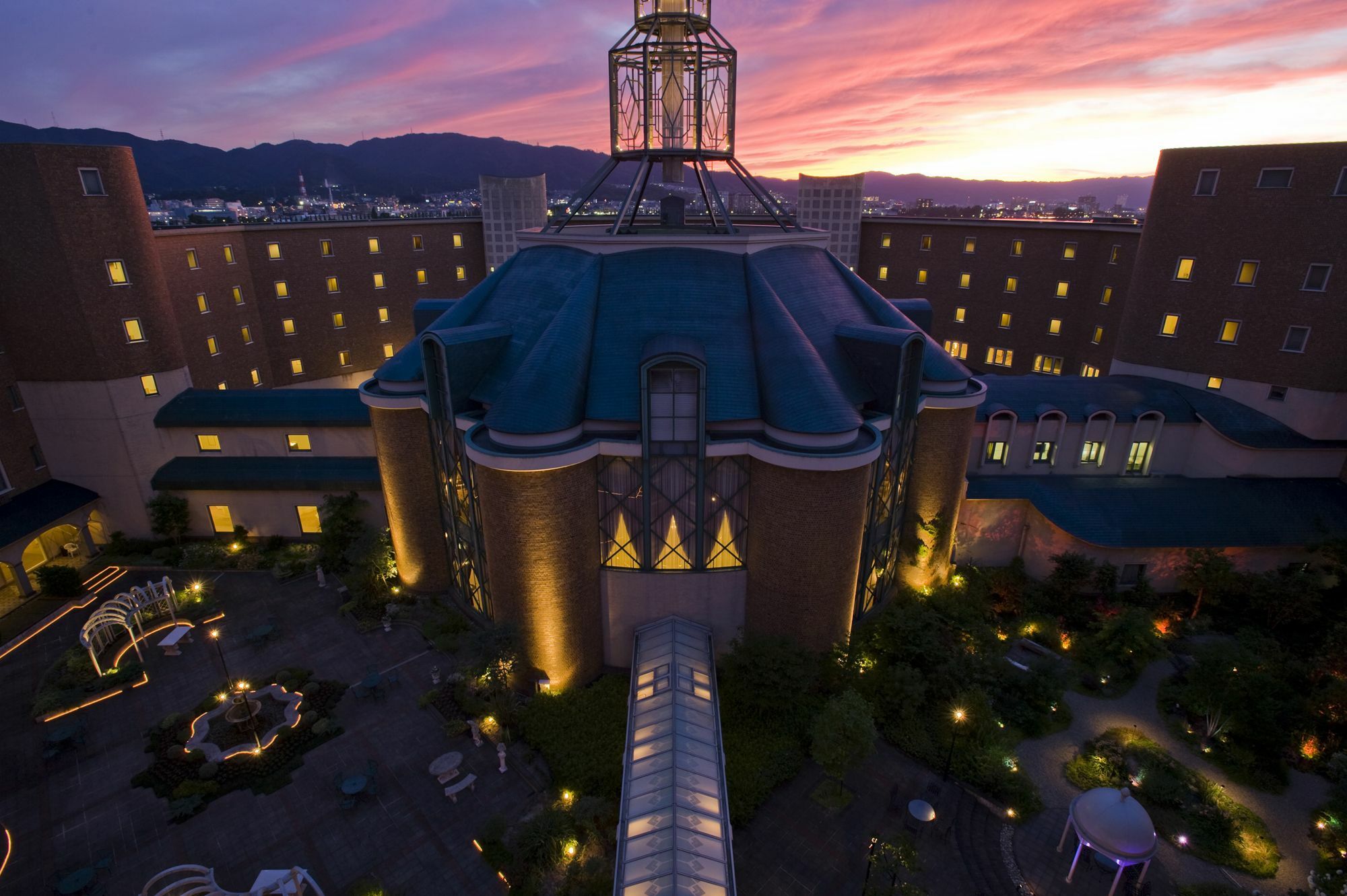 Royal Oak Hotel Spa & Gardens Otsu Exterior foto